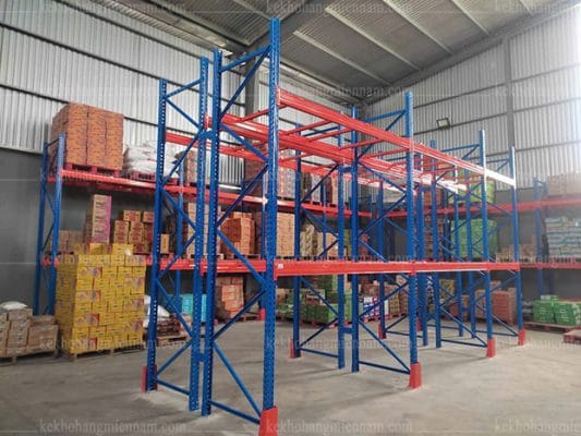 kệ kho công nghiệp 2000KG
